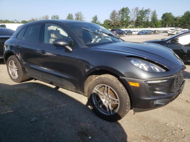 VIN WP1AA2A54JLB02777 2018 Porsche Macan no.4