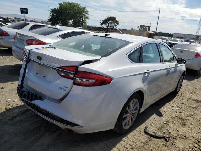 3FA6P0HDXHR124422 Ford FUSION SE
