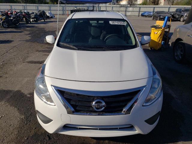  NISSAN VERSA 2017 Білий