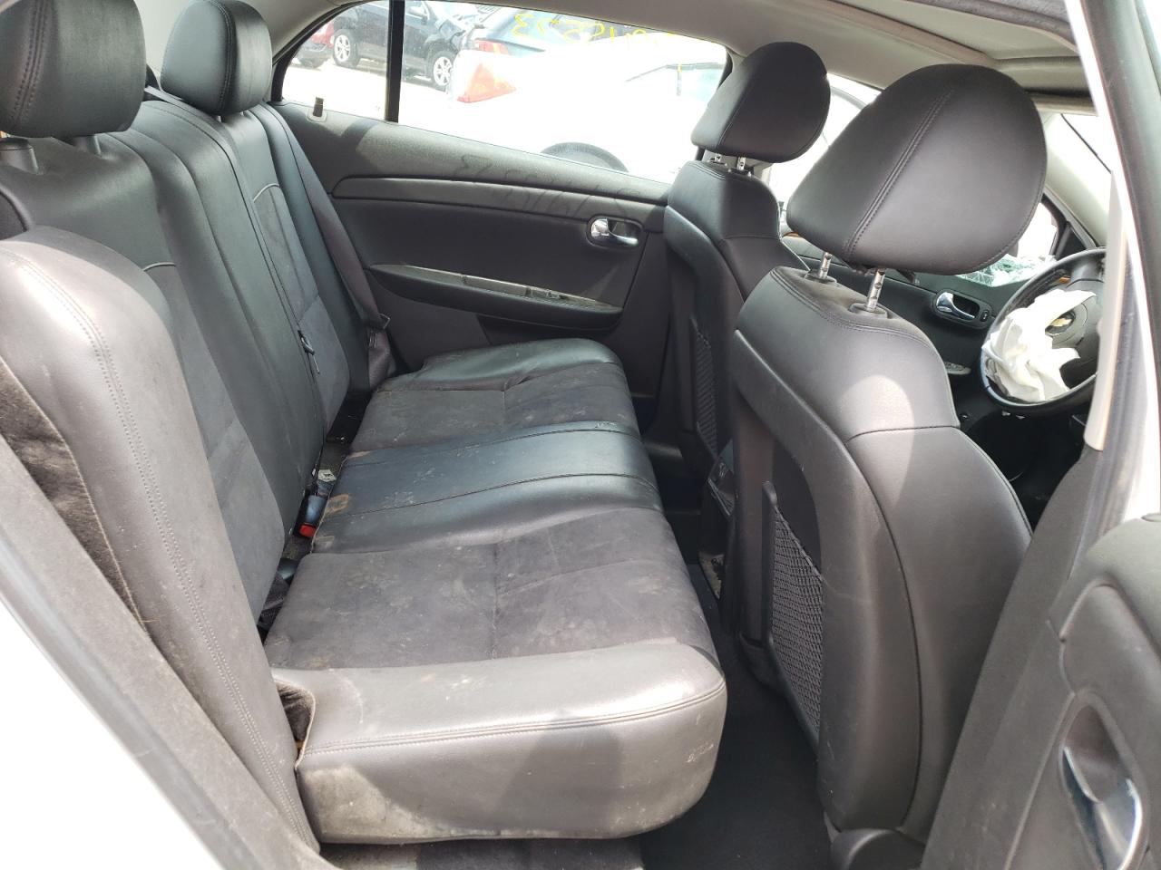 1G1ZD5EB4AF137047 2010 Chevrolet Malibu 2Lt