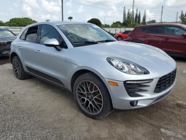 VIN WP1AA2A52JLB04821 2018 Porsche Macan no.4