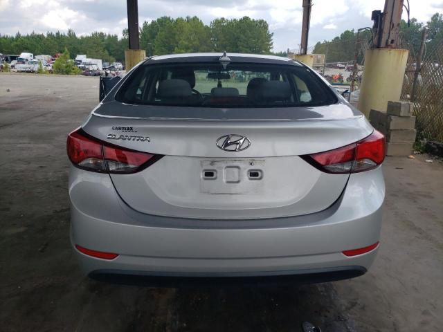 5NPDH4AE3GH703620 Hyundai ELANTRA SE