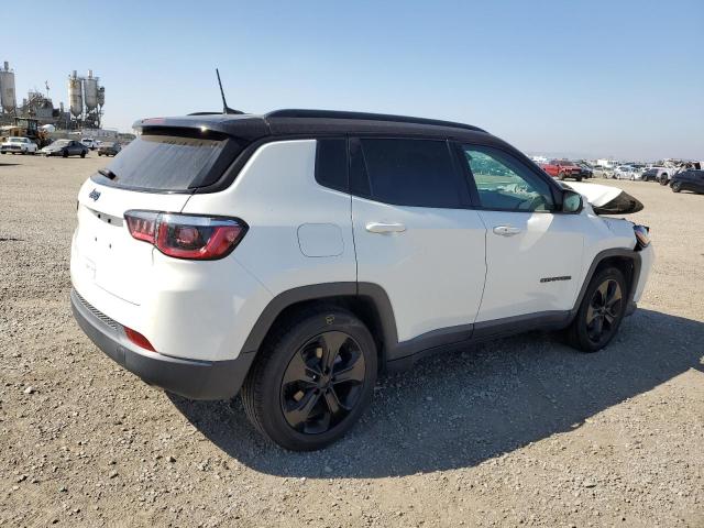 3C4NJCBB9KT763059 Jeep Compass Latitude