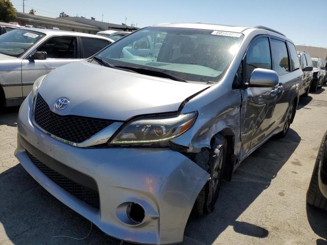 5TDXZ3DC7HS868516 2017 TOYOTA SIENNA - Image 1