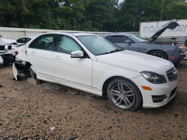 VIN WDDGF4HB2DA784987 2013 Mercedes-Benz C-Class, 250 no.4