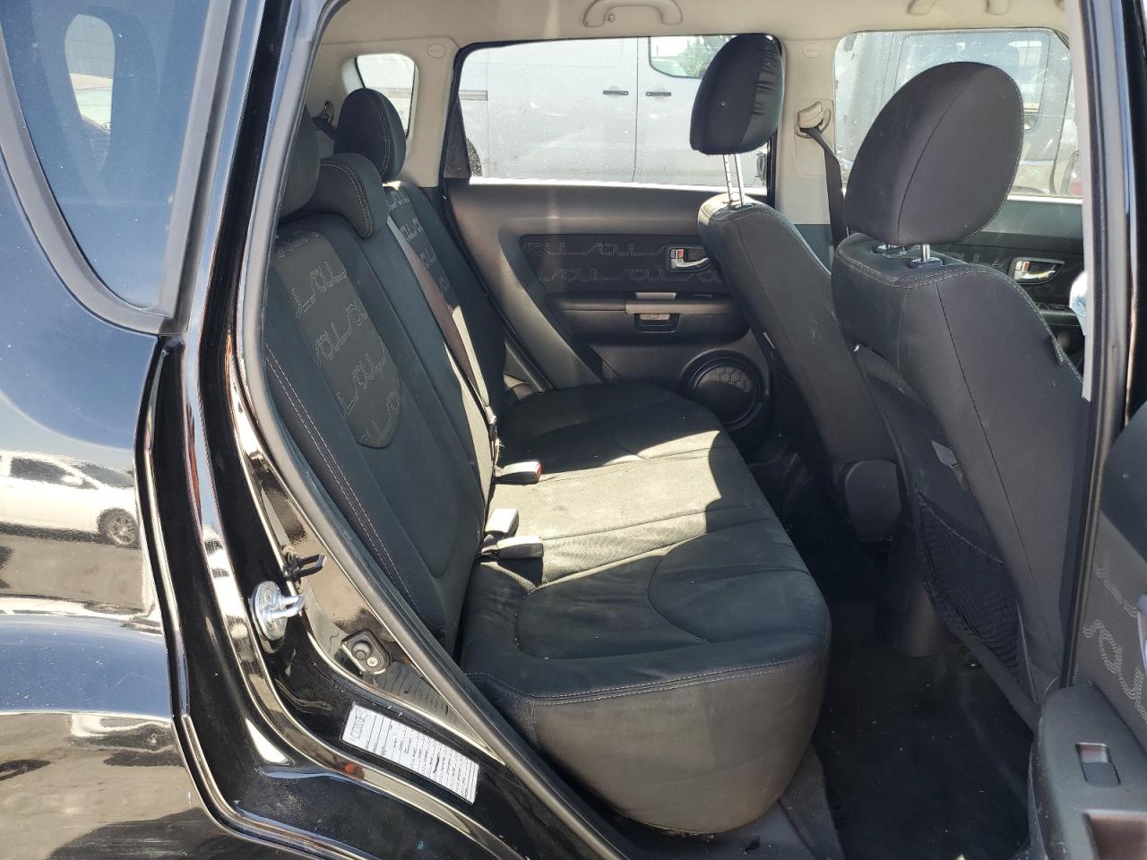 KNDJT2A67D7552201 2013 Kia Soul +