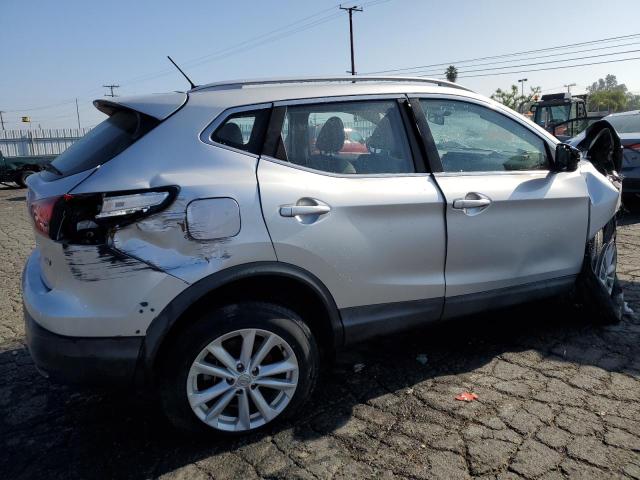 JN1BJ1CP1JW150317 Nissan Rogue Sport S