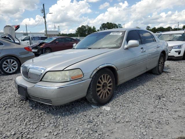 2003 Lincoln Town Car Signature