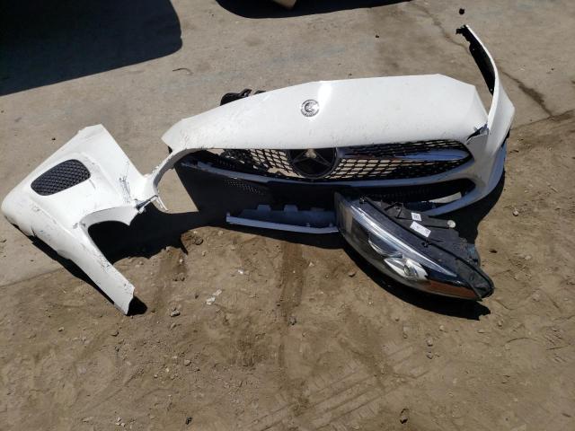 WDD3G4EB0KW027571 Mercedes-Benz A 220