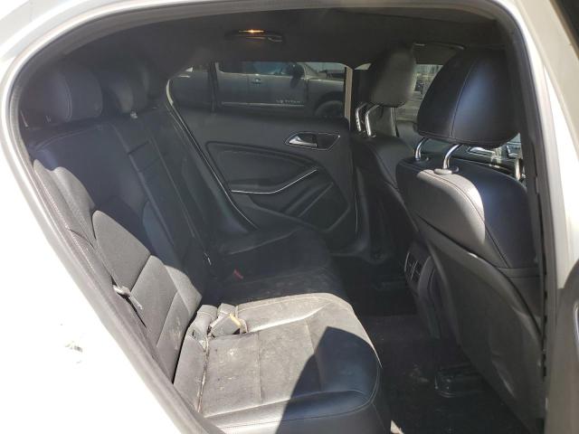 WDCTG4GB9JJ430199 Mercedes-Benz Gla 250 4matic