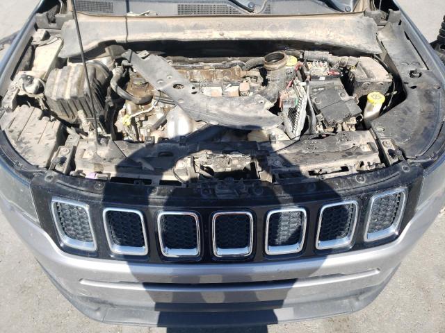 3C4NJCBB2JT240819 Jeep Compass Latitude