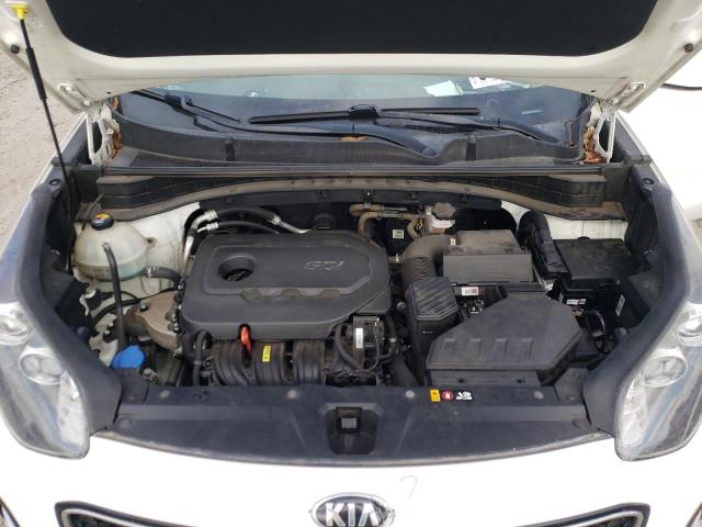 KNDPMCAC9H7155582 KIA Sportage Lx