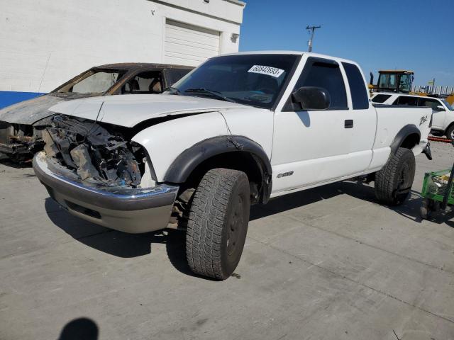 2000 Chevrolet S-10 