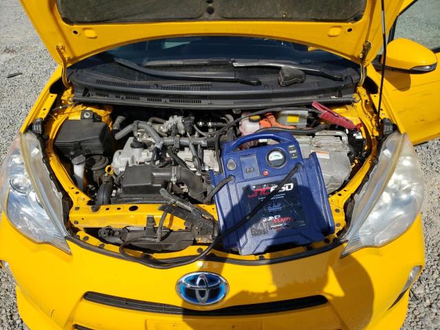 JTDKDTB34E1075145 Toyota PRIUS C