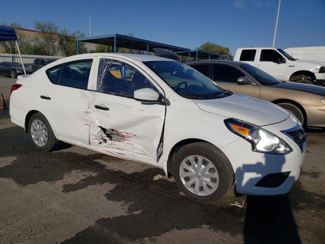  NISSAN VERSA 2017 Білий