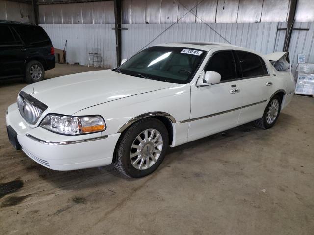 2006 Lincoln Town Car Signature Limited