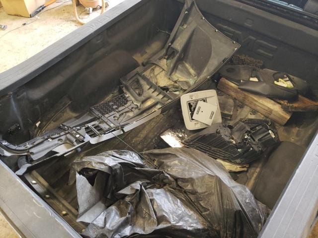 1GT12PEY7KF214392 GMC Sierra K2500 Sle