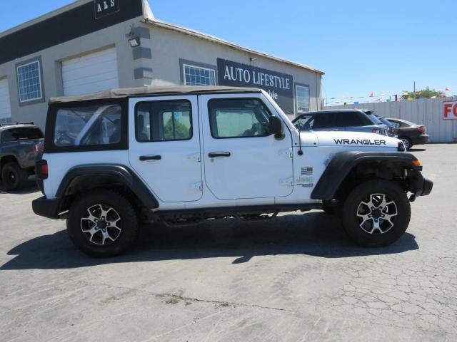 1C4HJXDG8JW201398 Jeep Wrangler Unlimited Sport