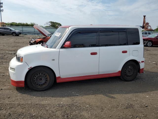 2005 Scion xB 