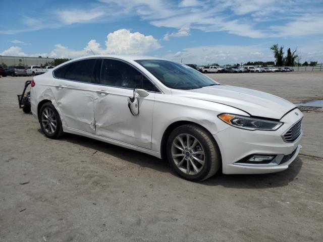 3FA6P0HD3HR368283 2017 FORD FUSION, photo no. 4