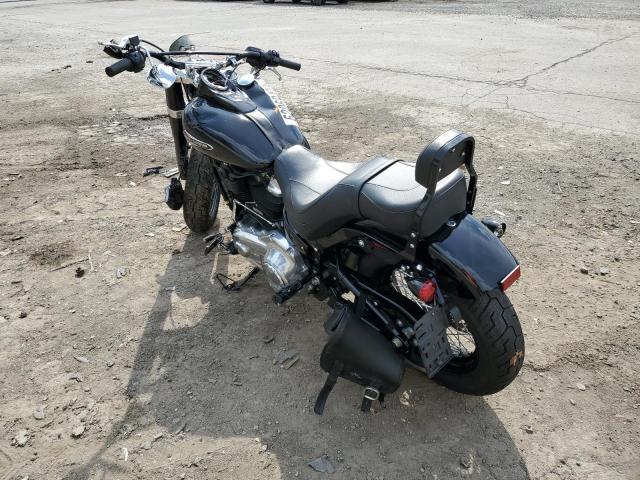 2019 HARLEY-DAVIDSON FLSL - 1HD1YDJ24KB055013