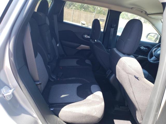 1C4PJMCBXJD562692 Jeep Cherokee Latitude