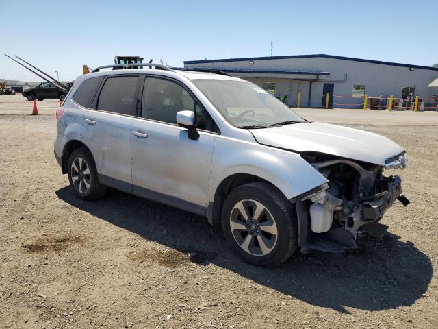 JF2SJAEC4HH401645 Subaru Forester 2.5i Premium