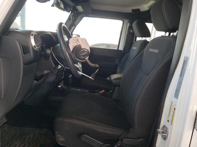 1C4BJWEG5JL812800 Jeep Wrangler Unlimited Sahara