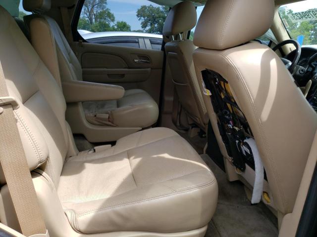 2010 Cadillac Escalade Luxury VIN: 1GYUKBEF3AR136800 Lot: 59799423