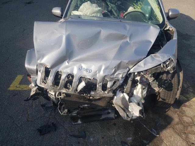 1C4PJLCB4FW683238 Jeep Cherokee Latitude