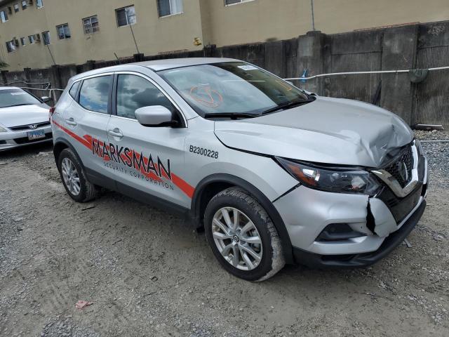 JN1BJ1AV4MW302483 Nissan Rogue SPOR 4