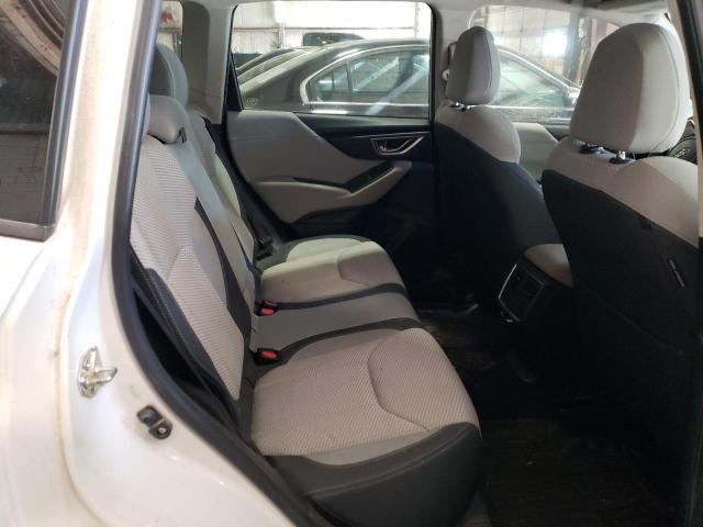 JF2SKAEC6KH496598 Subaru Forester Premium