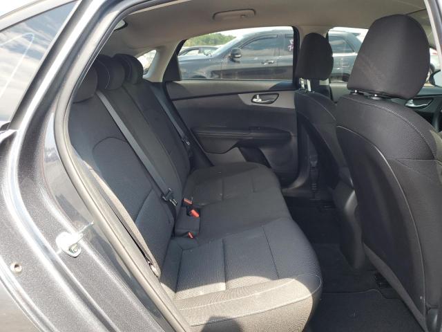 3KPF24AD8ME274315 KIA FORTE FE