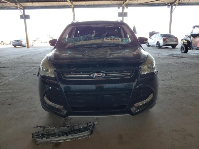 1FMCU0JX9GUC44063 Ford Escape Titanium