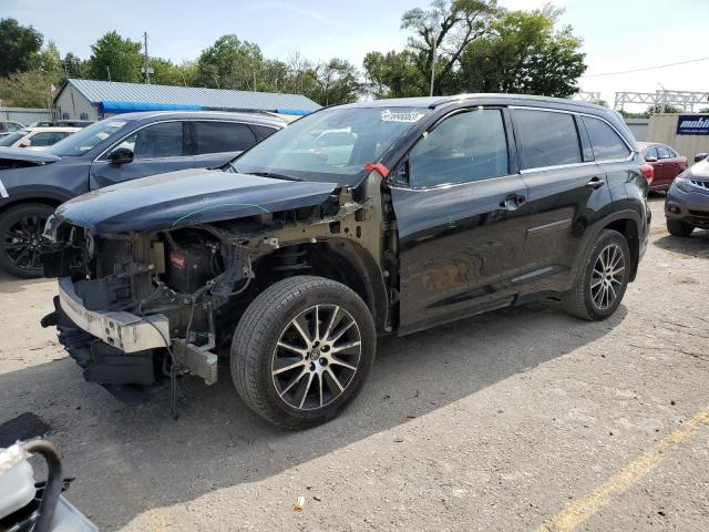 2017 Toyota Highlander SE