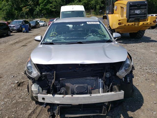 KNDCB3LC8H5082668 KIA NIRO FE