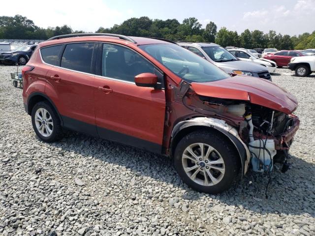 Vin: 1fmcu9hd0kua77049, lot: 61667253, ford escape sel 20194