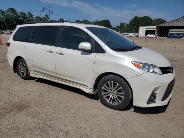 5TDYZ3DC3KS986333 Toyota SIENNA XLE