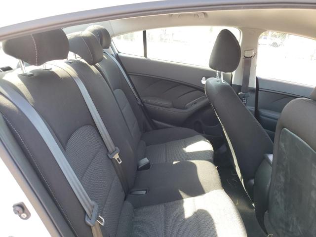 3KPFK4A77JE271556 KIA FORTE LX