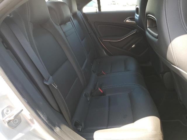 WDDSJ4EB7JN635038 Mercedes-Benz CLA 250