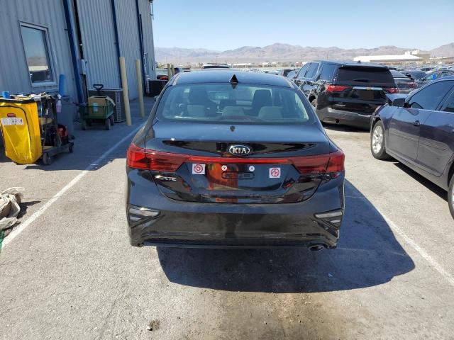 3KPF24AD6ME374137 KIA FORTE FE