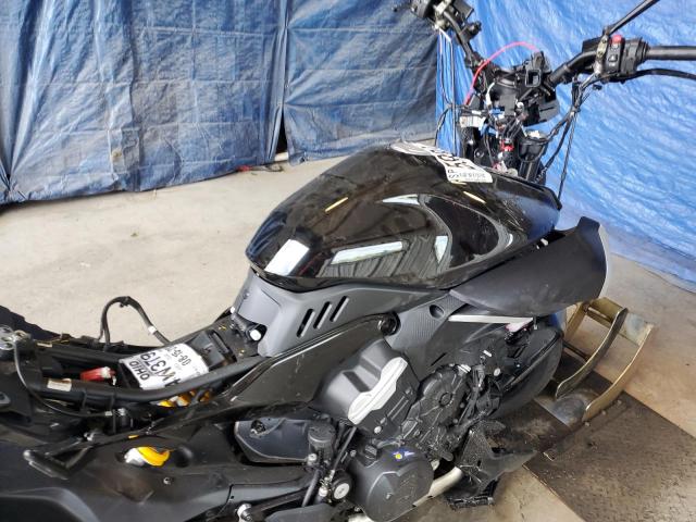 2023 DUCATI DIAVEL V4 ZDMGAR1W7PB001880