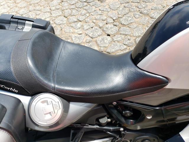 2011 BMW F800 ST - WB1024403BZR12726