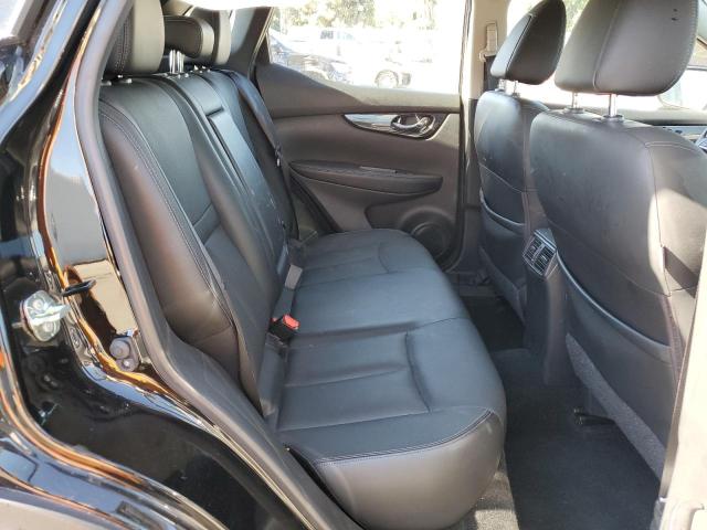 JN1BJ1CR0JW253729 Nissan Rogue Sport S