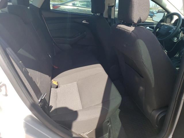 1FADP3FE8HL211335 Ford FOCUS SE