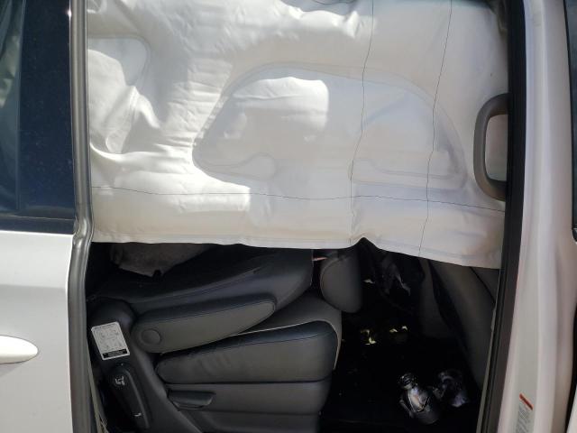 KNDMC5C16J6378915 KIA SEDONA EX