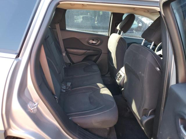 1C4PJMCS4FW755805 Jeep Cherokee Latitude