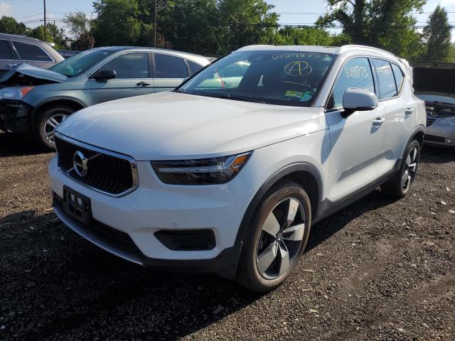 2020 Volvo XC40 