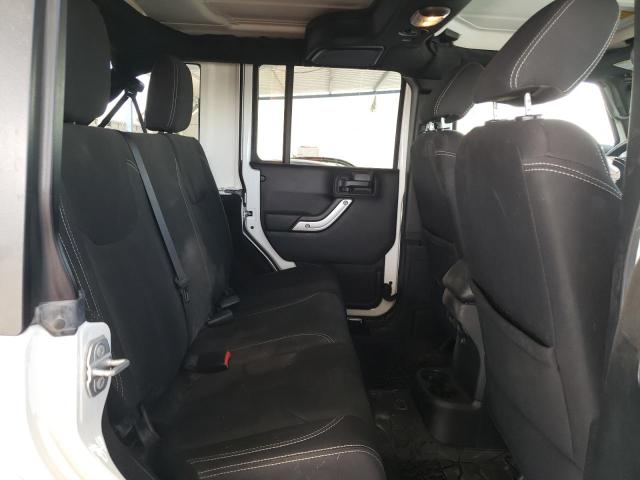 1C4BJWEG5JL812800 Jeep Wrangler Unlimited Sahara