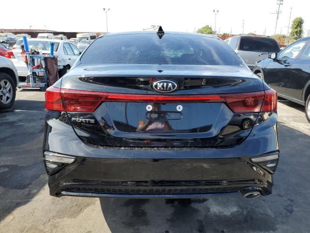 3KPF24AD5ME403837 KIA FORTE FE